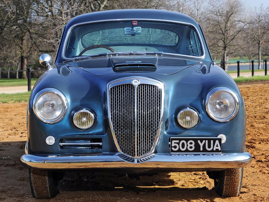  Lancia Aurelia GT 1951 года  (фото 9 из 15)